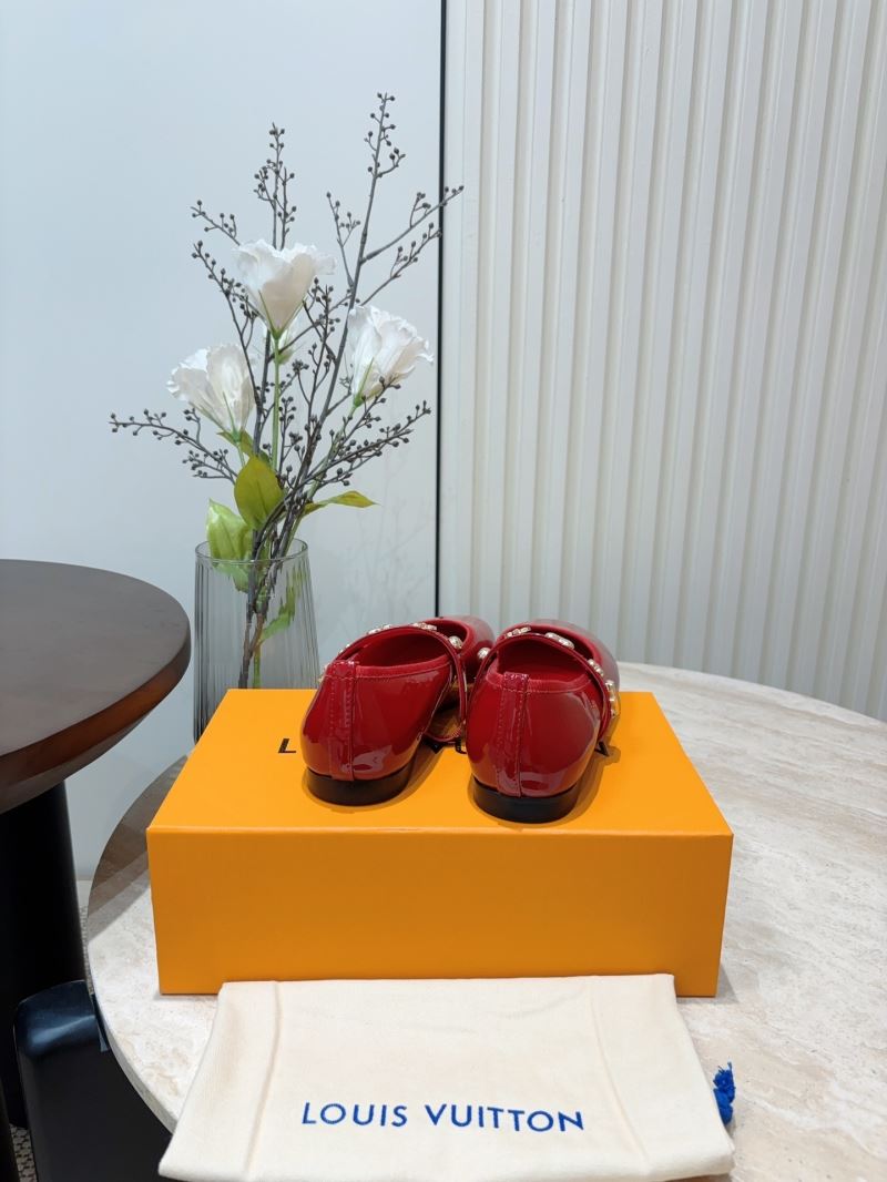 Louis Vuitton Flat Shoes